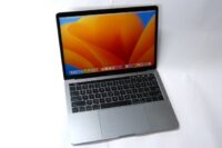 938 COMPUTADORA PORTATIL APPLE MACBOOK PRO A1706 TOUCHBAR (2017) CORE I5-7267Y 8GB RAM 260GB SSD REFURBISHED